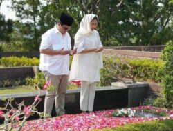 Makna Tersembunyi di Balik Momen Ziarah Erick Thohir ke Makam Ayahnya Terungkap oleh Pengamat