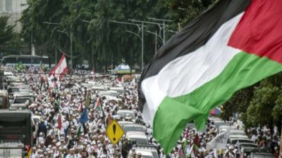 Menteri Luar Negeri, Menteri Agama, Puan Maharani, dan Anies Baswedan Menghadiri ‘Aksi Damai Untuk Membela Palestina’ di Monas.