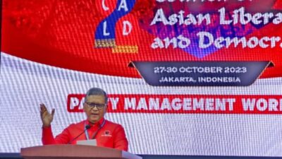 Hasto Memastikan Perhatian Utama adalah Mendukung Jokowi, Menteri PDIP Tidak Ikut Terlibat dalam Tim Ganjar-Mahfud