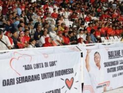 Eks Walkot Semarang Hendi Bawa Ribuan Suporternya untuk Menonton Soekarno Cup Liga Kampung PDIP di GBK.