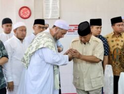 Prabowo Melakukan Ziarah ke Makam Habib Ali Kwitang, Dirayakan Oleh Ratusan Warga