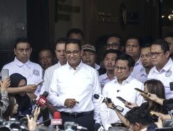 Anies dan Cak Imin Memberikan Selamat kepada Prabowo Subianto setelah Menerima Gelar Jenderal Kehormatan