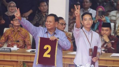 Politisi Golkar memberikan tanggapan terhadap viral kemenangan Prabowo-Gibran 100% di Desa Cileuksa