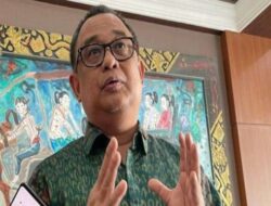 Jokowi Memilih Juri Ardiantoro dan Grace Natalie sebagai Stafsus Presiden