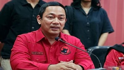 Hendrar Prihadi Resmi Mendaftar Sebagai Calon Gubernur Jawa Tengah dari PDIP