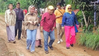 Blusukan ke Desa-Desa Terpencil di Cianjur: Strategi Sosialisasi Program Kang Edan Calon Bupati Cianjur