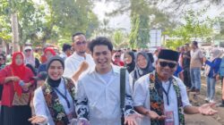 Cakra Khan Mendukung Paslon Citra-Ino dalam Melakukan Pendaftaran ke KPU Pangandaran