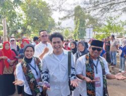 Cakra Khan Mendukung Paslon Citra-Ino dalam Melakukan Pendaftaran ke KPU Pangandaran