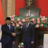 Prabowo Subianto Meets Vietnam’s President in Hanoi to Discuss Strategic Partnership