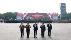 Jokowi and Prabowo Subianto Ride in Pindad Jeep to Inspect Troops at Presidential Inauguration Security Ceremony