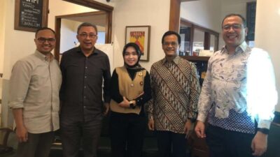 “Program Mendikdasmen: Meningkatkan Kepuasan Publik di 100 Hari”