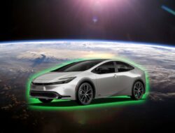 Mobil Hybrid Toyota Memimpin Pasar Tahun Lalu