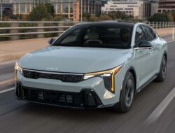Kia K4: Sedan Terlaris Januari, Tren Menggiurkan!