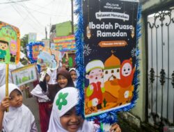 Poster Ramadhan 2025 dengan Meta AI WhatsApp