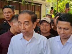 Jokowi Pertimbangkan Laporkan Ijazah Palsu ke Hukum