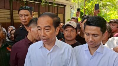 Jokowi Pertimbangkan Laporkan Ijazah Palsu ke Hukum