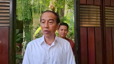 Dituding Ikut Cawe-cawe Mutasi, Respons Jokowi Tepat atau Tidak?
