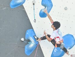 Daftar Alat Panjat Tebing Wajib yang Harus Dimiliki Pemanjat