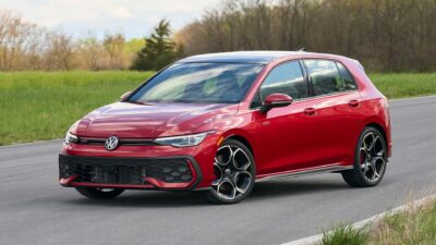 Mengapa Penjualan Volkswagen Golf Semakin Menurun?
