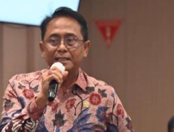 Raja Ampat: Politisi Golkar Mujakkir Bilang IUP Tambang Harus Dicabut