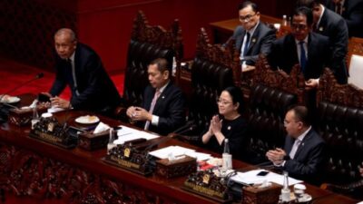 Puan Sebut DPR Akan Bahas 8 RUU di Tahun 2025