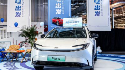Toyota Perluas Jaringan Pengembangan Kendaraan di China: Langkah Strategis untuk Pertumbuhan Global