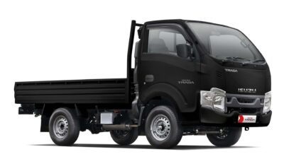 Isuzu Traga Merilis Varian Black Premium Terbaru