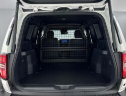 Transformasi Toyota Land Cruiser Menjadi Van: Solusi Praktis!
