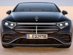Kehandalan Mercedes EQS: Desain Radikal dan Kekurangannya