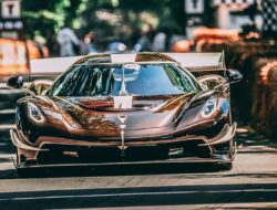 Hypercar Koenigsegg Pecahkan Rekor Kecepatan Goodwood