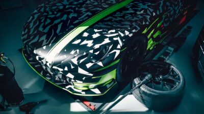 Mercedes-AMG GT Track Sport: Performa Mengagumkan dengan Mesin V-8