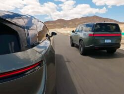 Lucid Gravity Menaklukkan Rivian SUV Quad-Motor