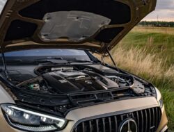Mengapa CEO Mercedes Khawatir Industri Mobil Eropa ‘Runtuh’?
