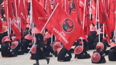 Inovasi Politik: PDIP Mantapkan Tradisi, PSI Terobos Format Baru