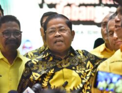Bahlil Dapat Tanda Kehormatan: Kontribusi Nyata untuk Indonesia