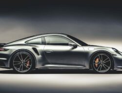 Porsche 911 Turbo S: Debut Baru dan Transisi Menjadi Hybrid