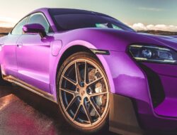 Porsche Siapkan Fitur Kontroversial untuk Mobil Listriknya