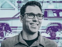 Penjelasan CEO Rivian tentang Perangkat Lunak Kustom