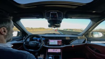 Stellantis Perlambat Otonom: Tertinggal dalam Mobil Listrik