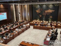 Rapat DPR usai Demo: Analisis dan Pembahasan Terkini