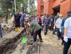 Menteri LH Gandeng ribuan Warga Bersihkan Sampah Banjir Denpasar