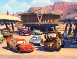Lego Cars: Set Mainan Lighting Mc Queen dari Film Cars