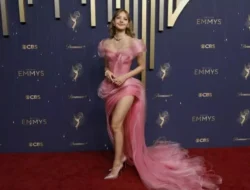 Gaun Lisa BLACKPINK Menjadi Sorotan di Emmy Awards 2025