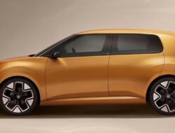 Bos Volkswagen Berpikir Gagang Pintu Pop-Out: Sebuah Kritik